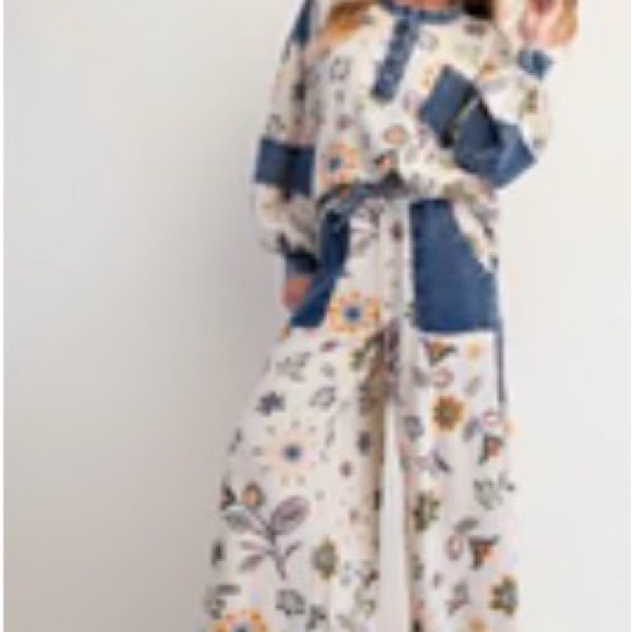 Easel Floral Print Mineral Washed Henley Top in Ecru Size M - Picture 3 of 3